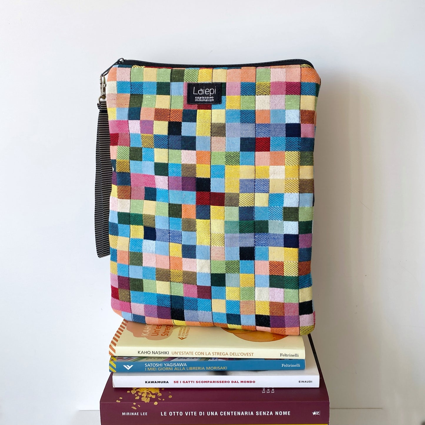 BOOKY "L" cover porta libro - FLUO
