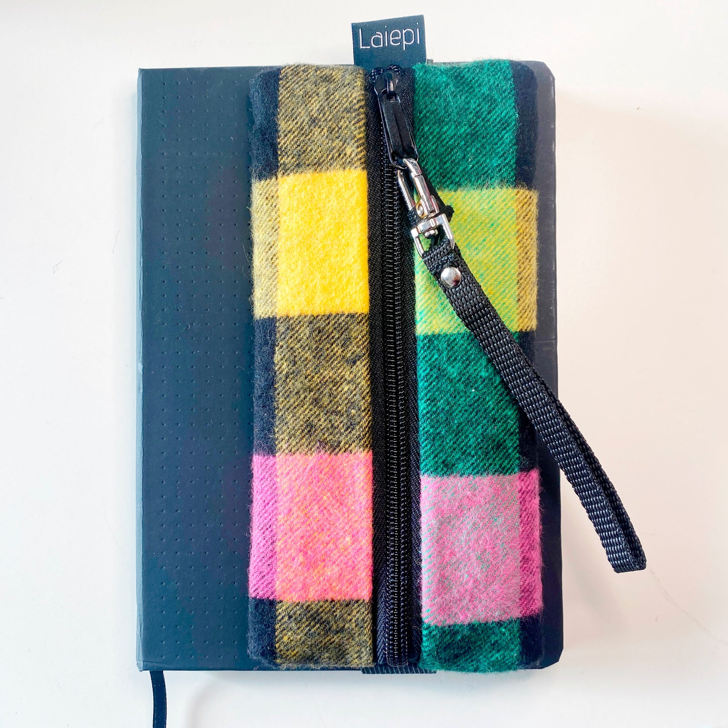 WIELDY Astuccio con elastico - PLAID