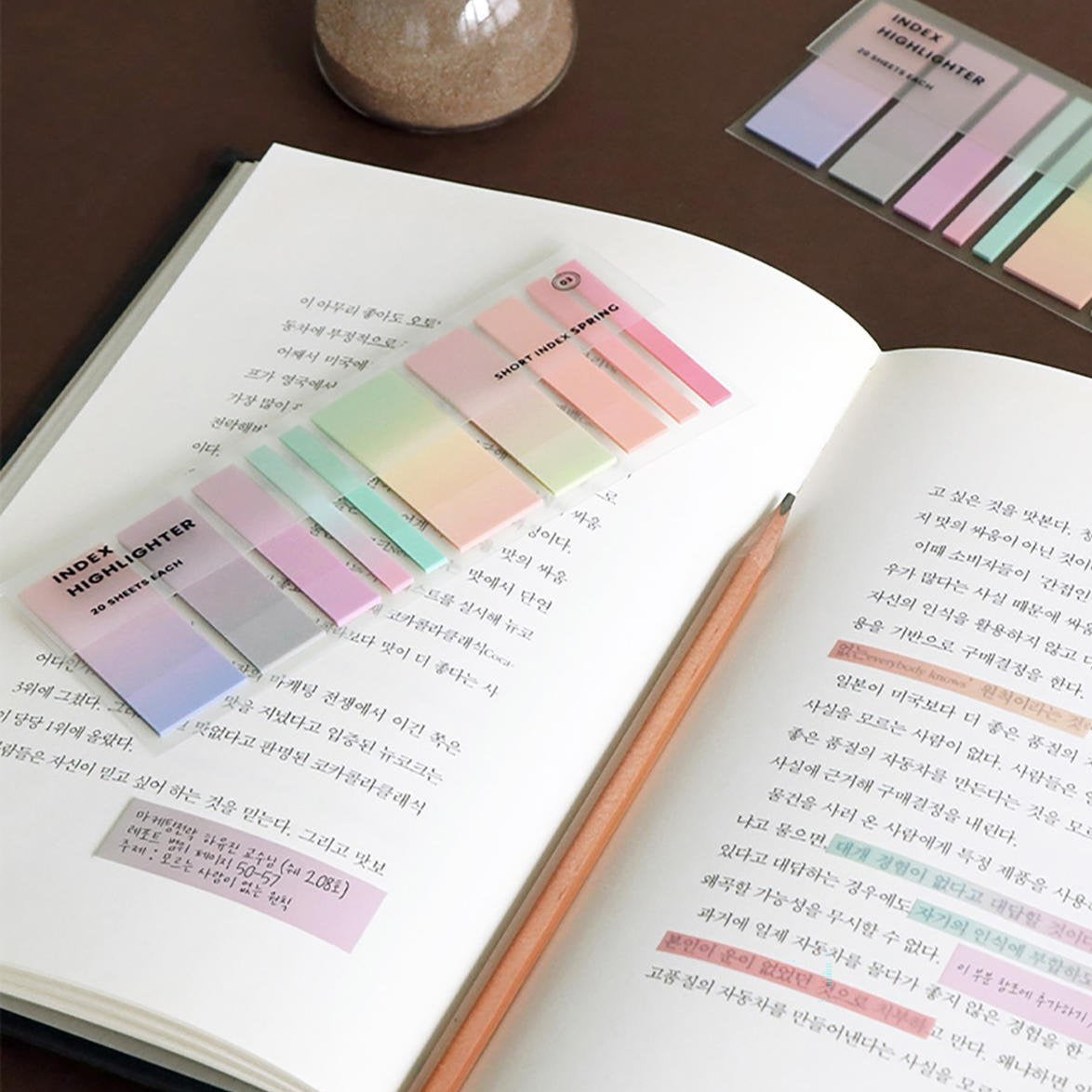 Iconic INDEX Short Highlighter - 03 SPRING