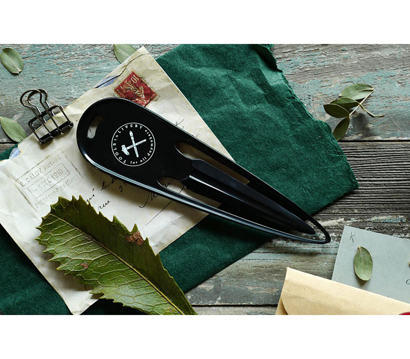 TOOLS to LIVEBY - Tagliacarte
