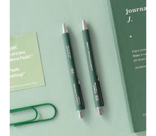 Carica l&#39;immagine nel visualizzatore di Gallery, Non-Slip Smooth BALLPOINT Pen 0.7 Green